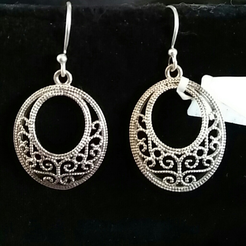 .925 Sterling silver earrings